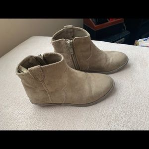 Little girl booties